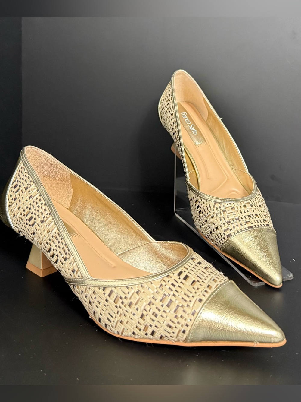 Franco Sarto Darcy Gold Woven Raffia Pointed Toe Kitten Heels Size 7